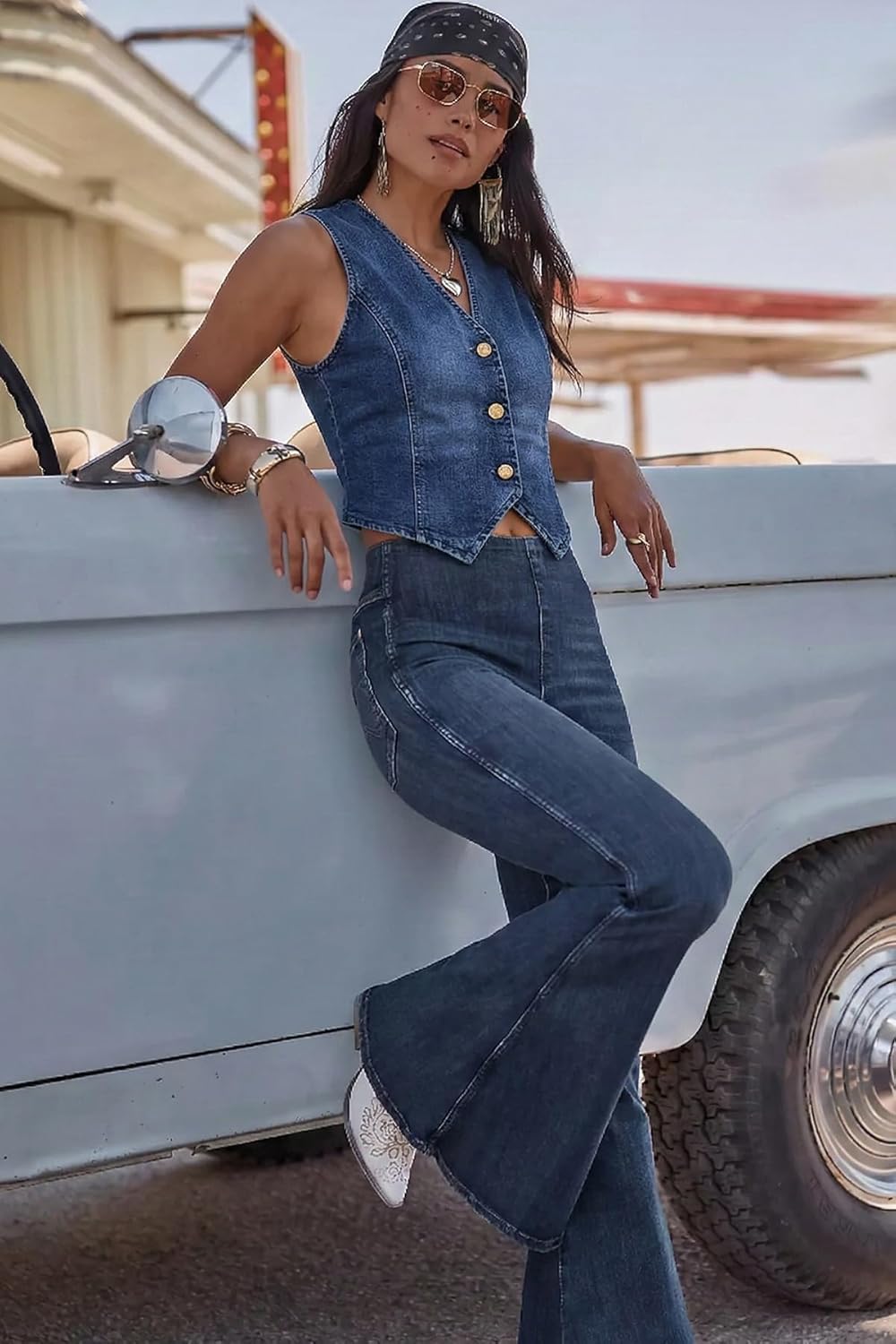 Women's Cropped Vest with Fitted Waist V-Neck Jean Waistcoat for Summer Western Trendy Outfits