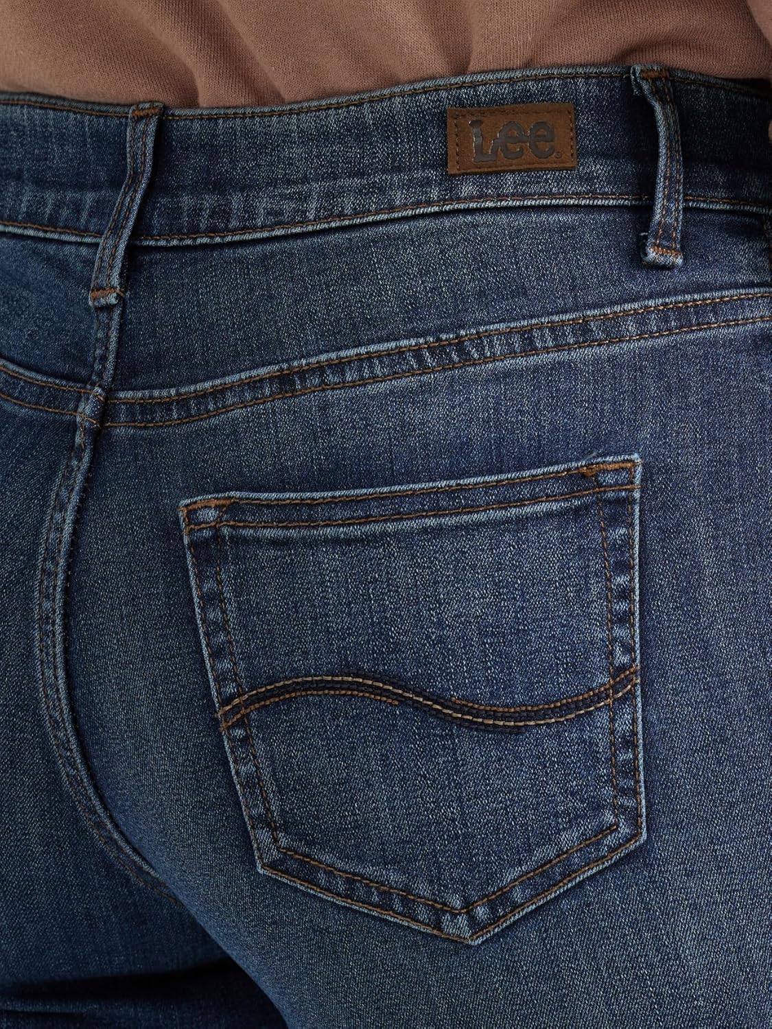 Women's Ultra Lux Comfort with Flex Motion Straight Leg Jean
